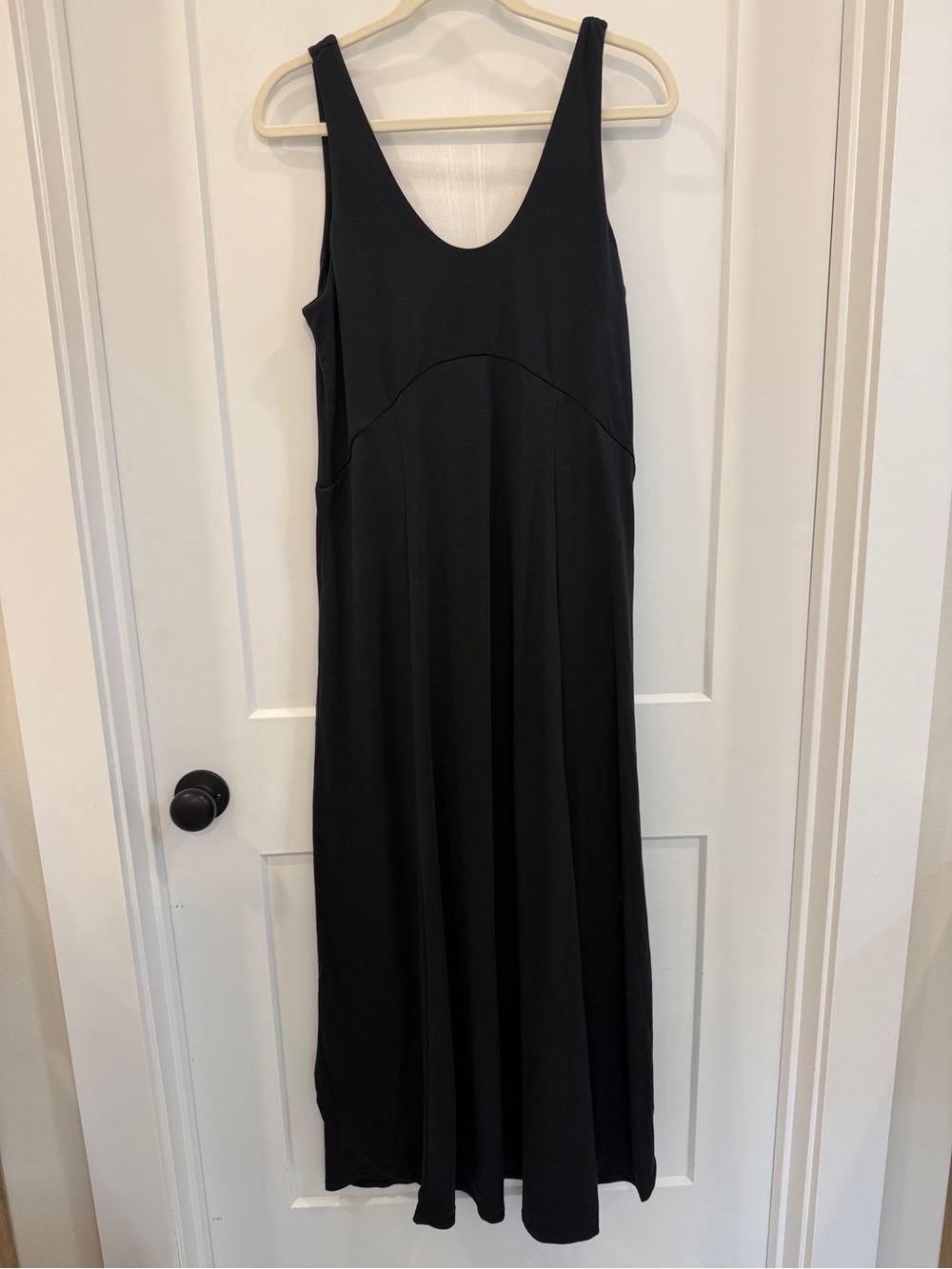 EUC Halara U Neck Flowy Casual Tank Dress in Black - Picture 7 of 9